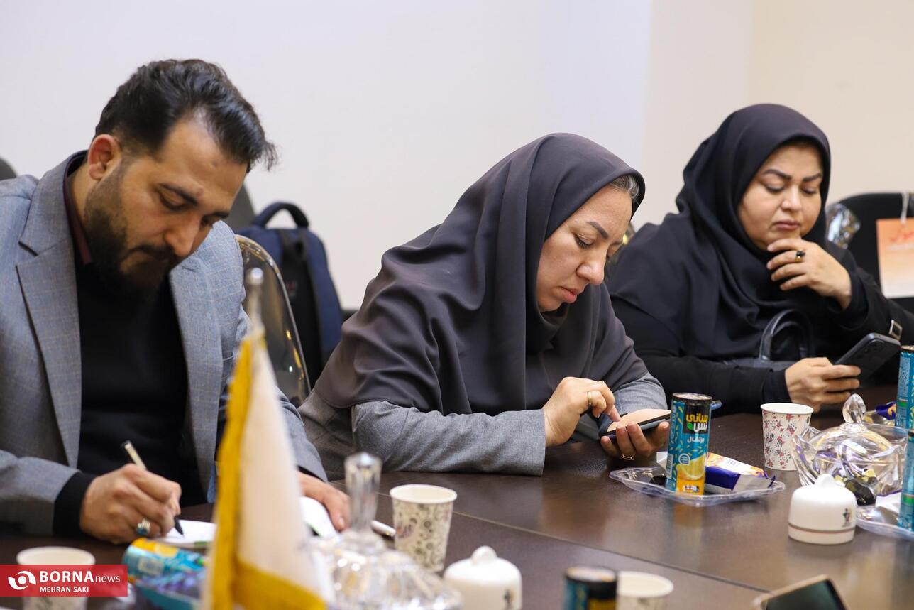 نشست خبری مدیر صندوق بیمه اجتماعی کشاورزان، روستائیان و عشایر استان مرکزی