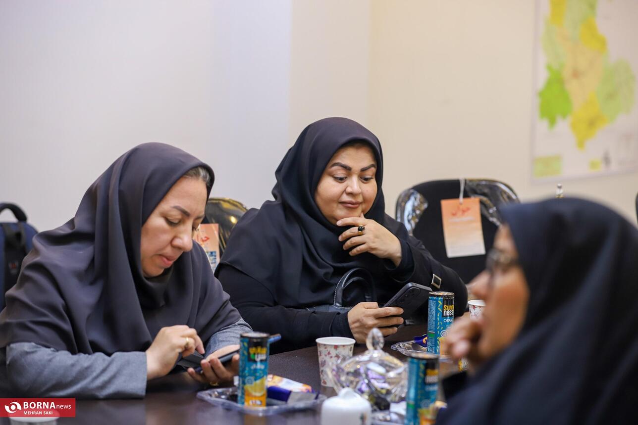 نشست خبری مدیر صندوق بیمه اجتماعی کشاورزان، روستائیان و عشایر استان مرکزی