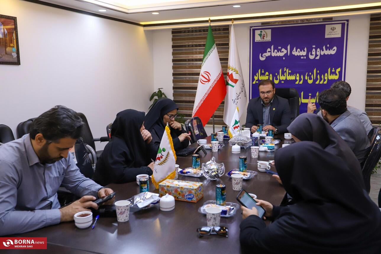 نشست خبری مدیر صندوق بیمه اجتماعی کشاورزان، روستائیان و عشایر استان مرکزی