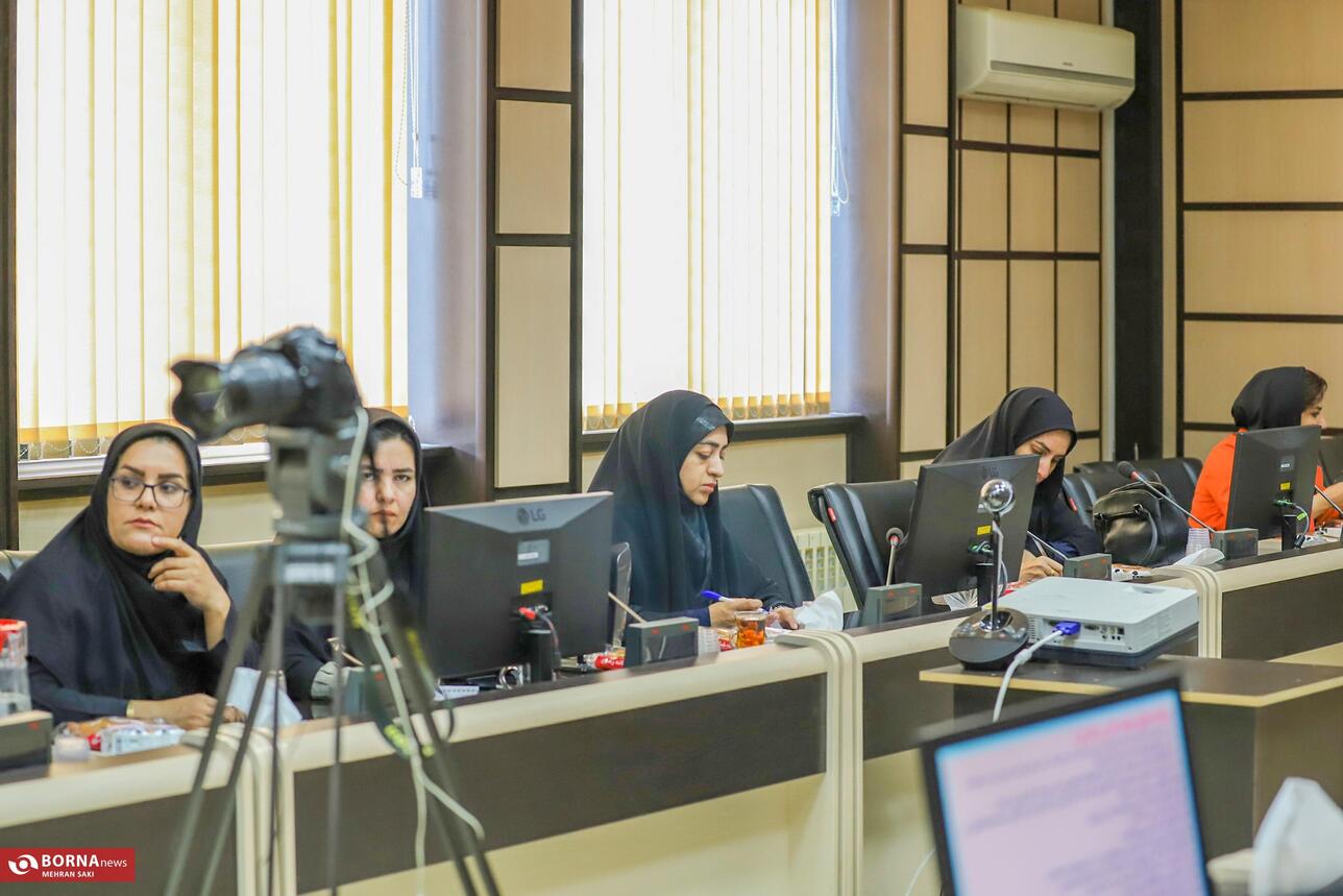 نشست خبری مدیرکل تعاون، کار و رفاه اجتماعی استان مرکزی