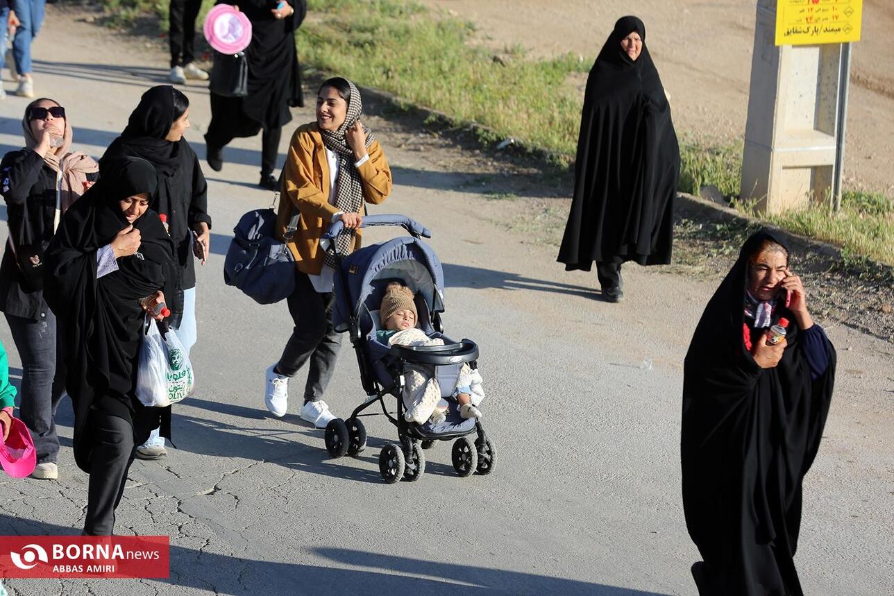 همایش پیاده روی خانوادگی ایرانیان در میمند