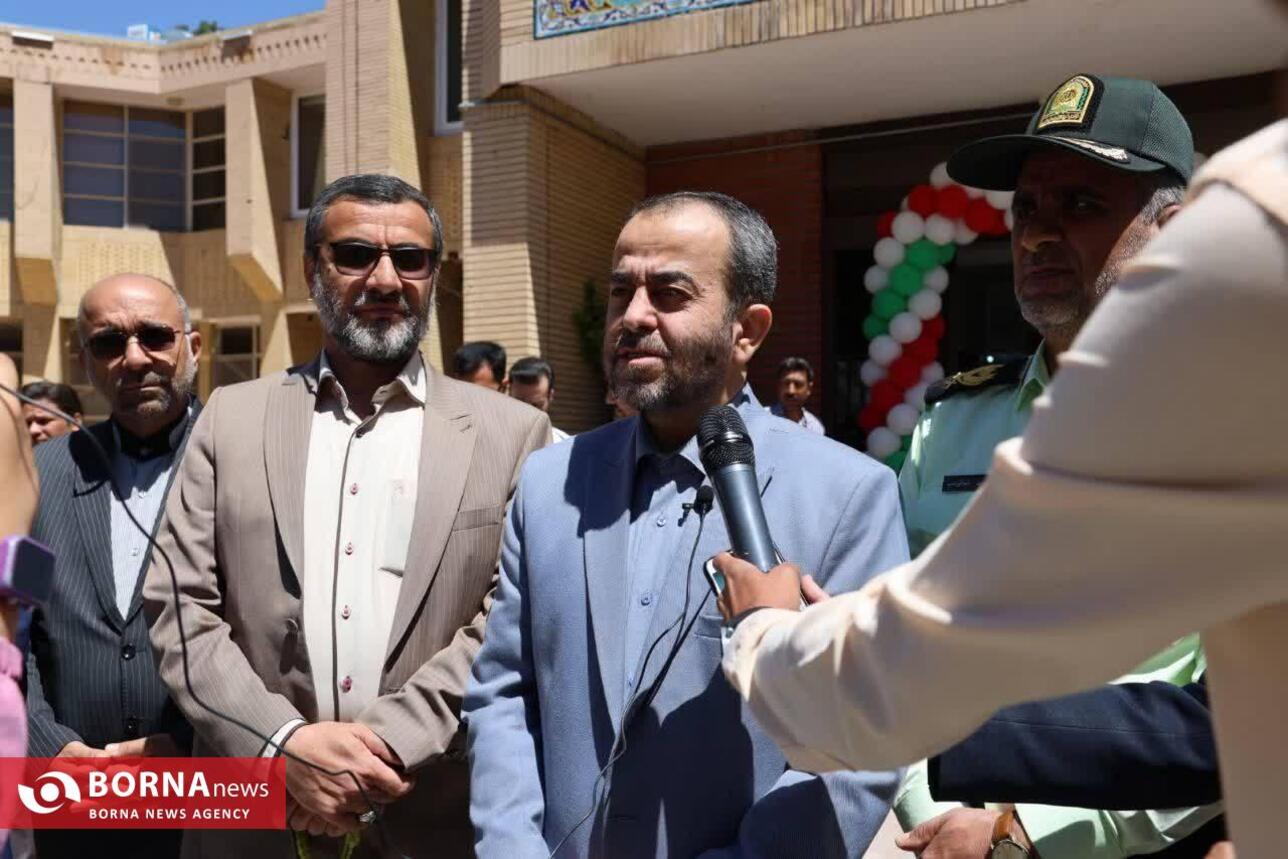 حضور استاندار خراسان جنوبی از شعب اخذ رای مرکز استان