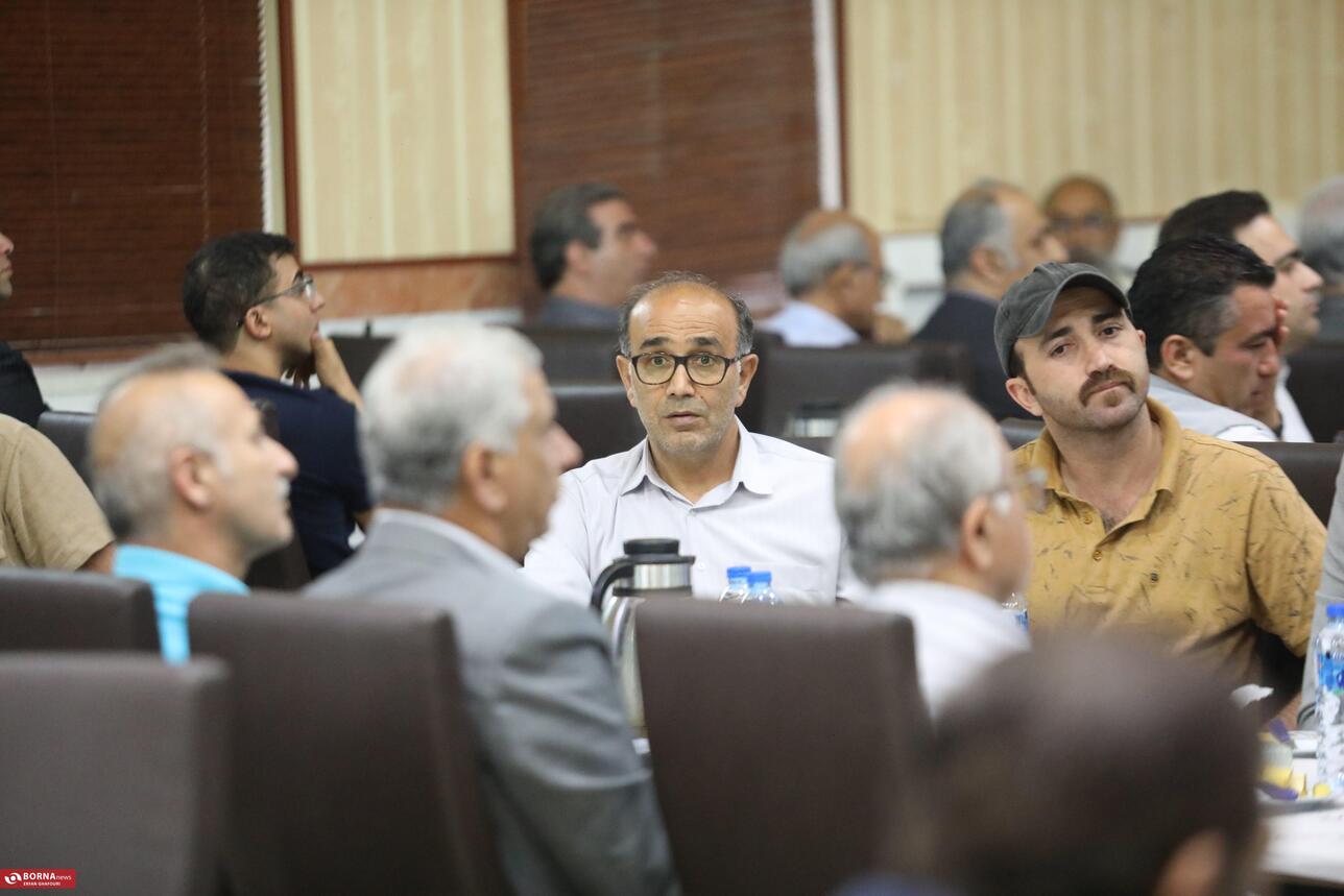 جلسه هم اندیشی انبوه سازان و‌سازندگان ساختمان شهر ساری