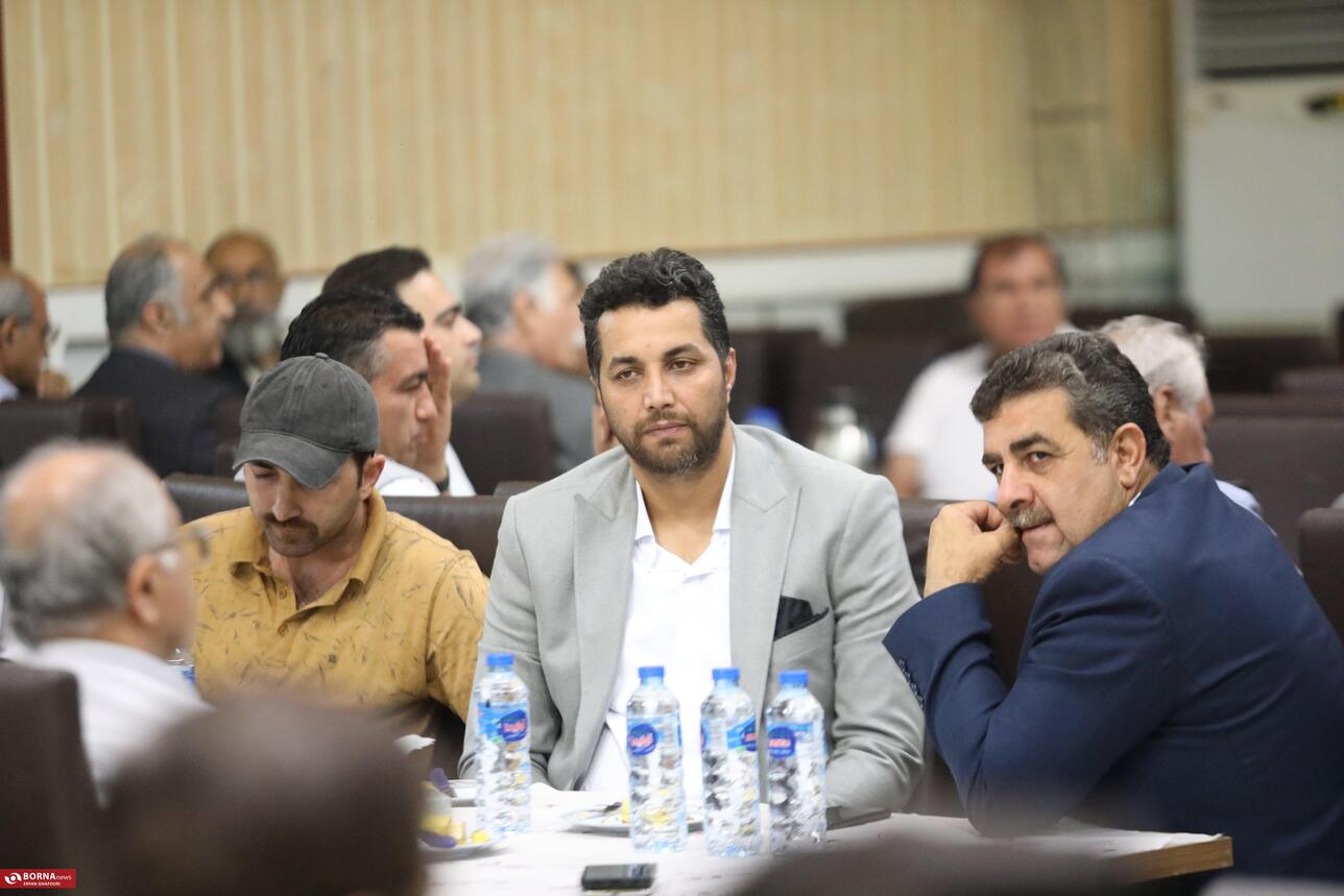 جلسه هم اندیشی انبوه سازان و‌سازندگان ساختمان شهر ساری