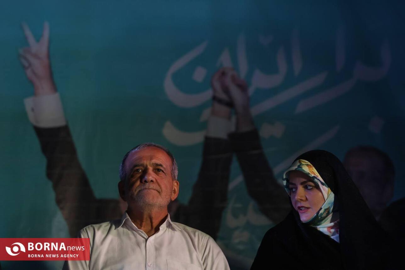 مسعود پزشکیان در آخرین همایش انتخاباتی در ورزشگاه حیدرنیا