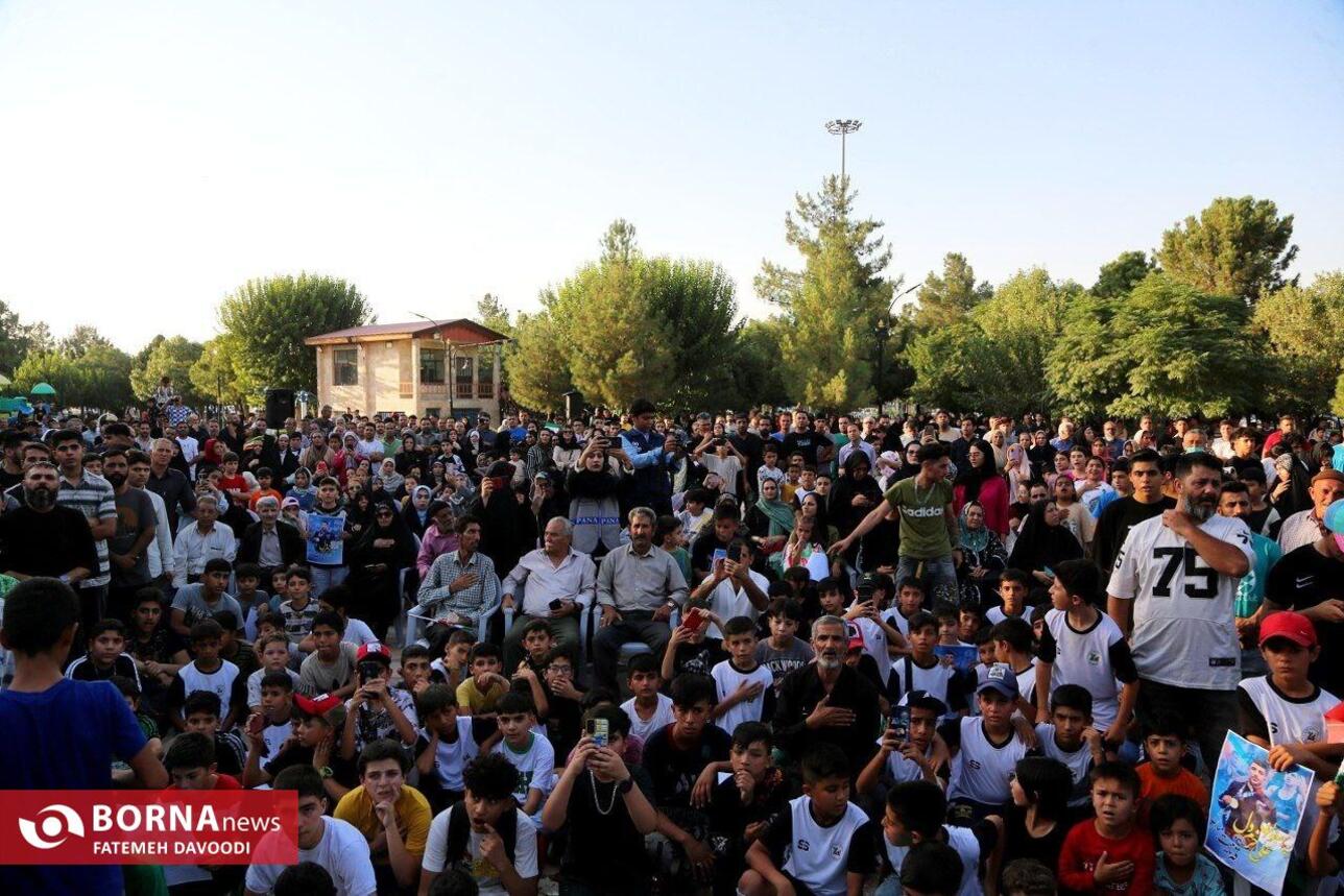 مراسم تقدیر از قهرمان ملی کشتی علی خرم دل درحسن آباد فشافویه