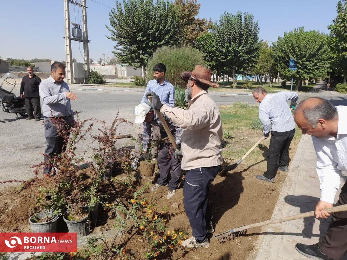 آماده سازی حاشیه استادیوم شهدای شهرقدس+عکس