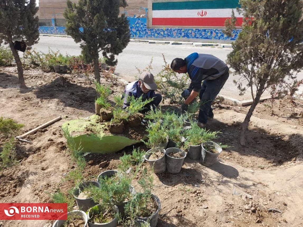 آماده سازی حاشیه استادیوم شهدای شهرقدس+عکس