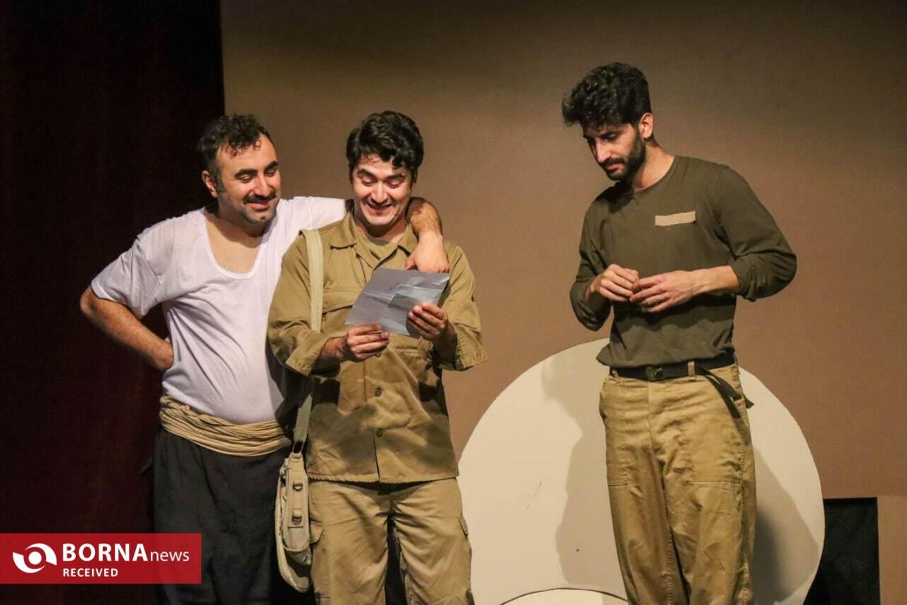 اولین شب اجرای تئاتر آخرین نامه+عکس