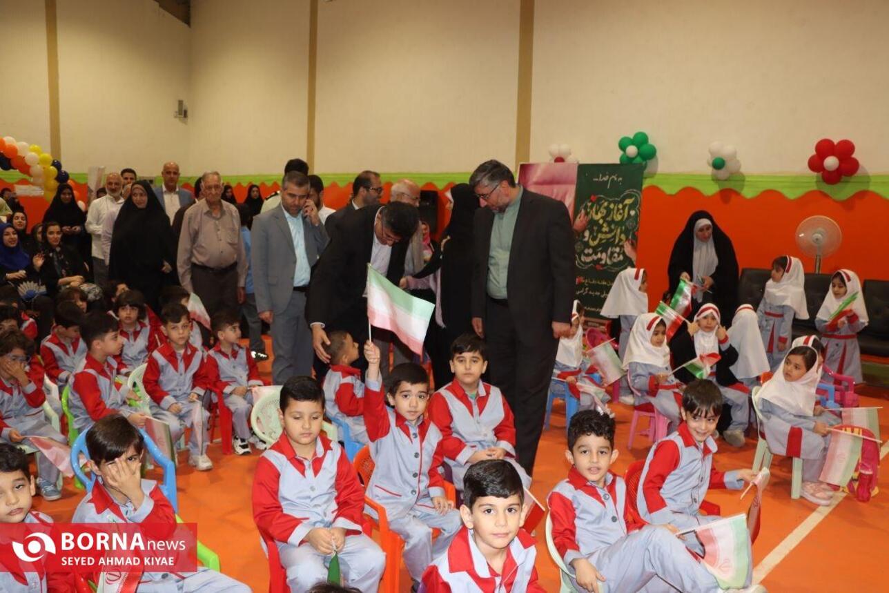 به صدا درآمدن زنگ غنچه‌ها در گیلان