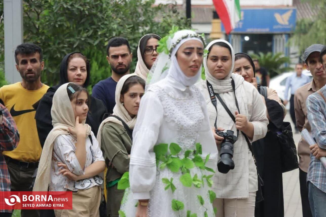 دومین روز از سیزدهین جشنواره تئاتر خیابانی شهروند لاهیجان