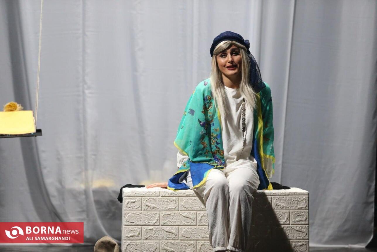 گزارش تصویری نمایش ارغوان در بندرانزلی