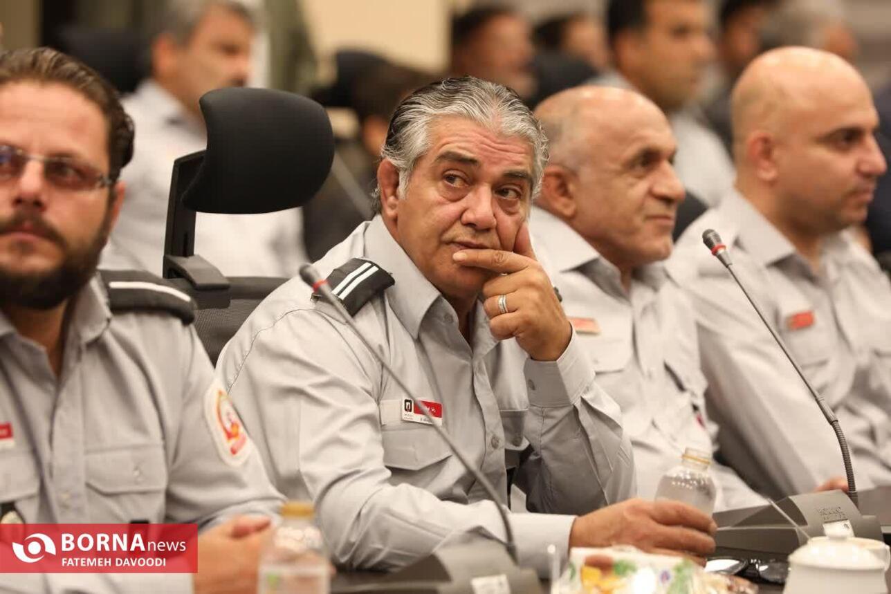 تجلیل از آتش‌نشانان شهرداری باقرشهر به مناسبت روز ایمنی و آتش‌نشانی