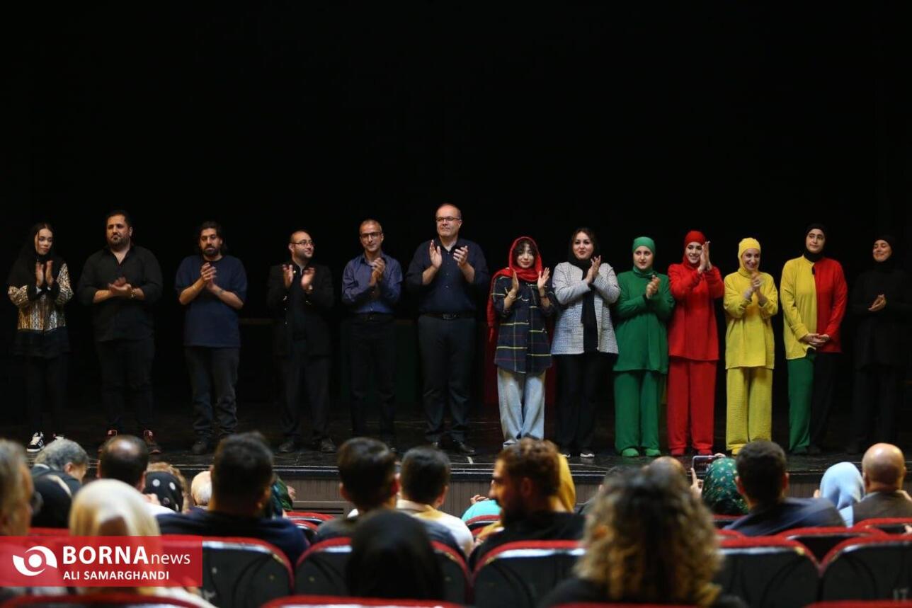 نمایش چهارصندوق در بندرانزلی