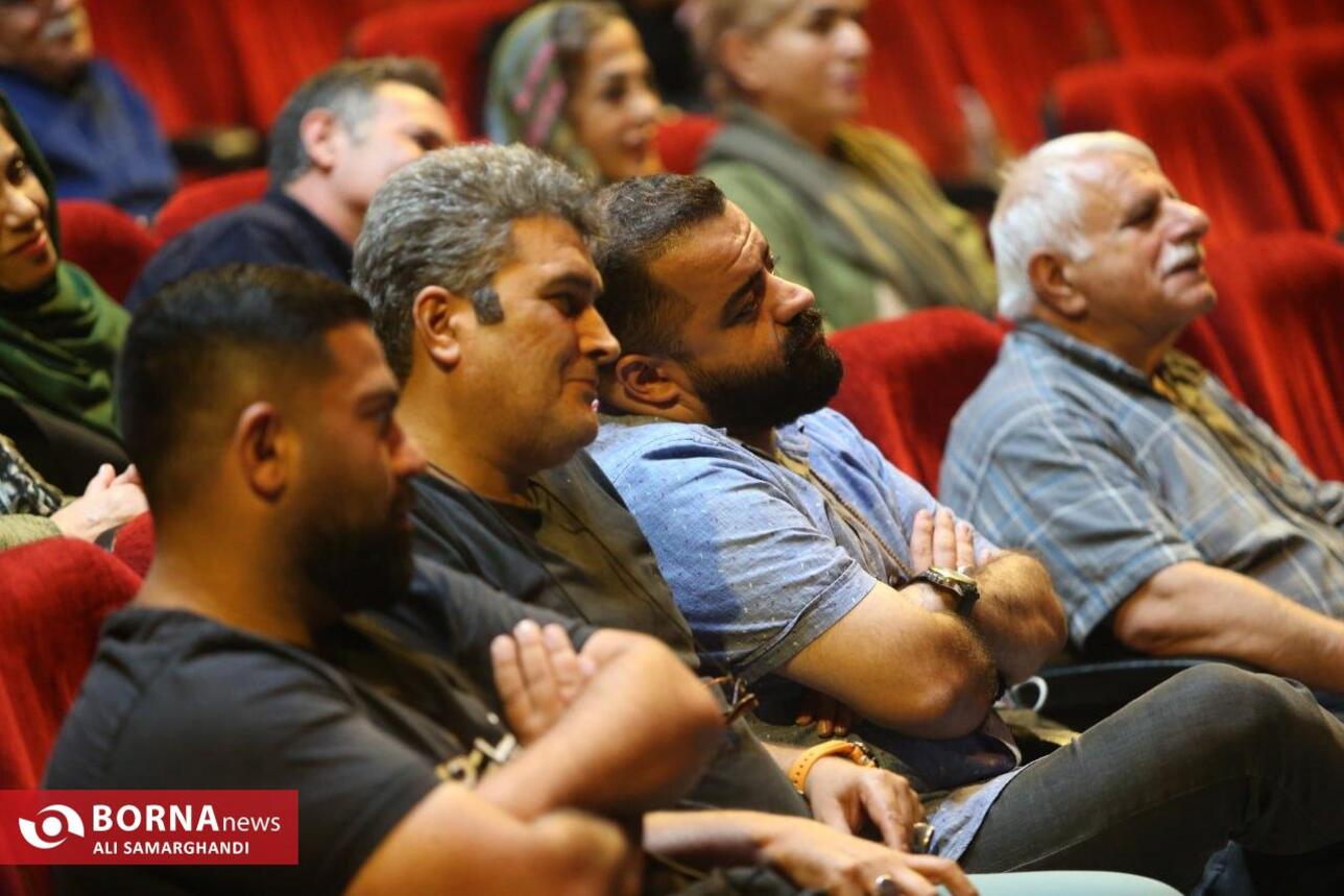 نمایش چهارصندوق در بندرانزلی