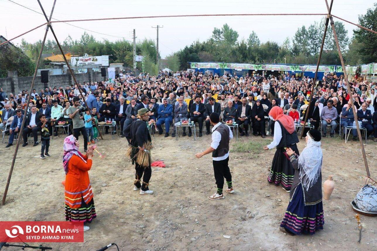 برگزاری جشنواه بامبو در لیالستان