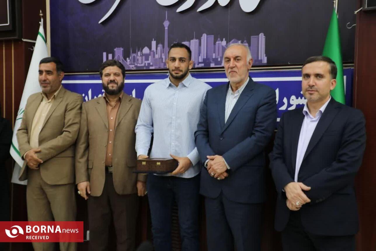۸ قهرمان مدال آور استان تهران در مسابقات المپیک و پارالمپیک ۲۰۲۴ پاریس تقدیر شدند