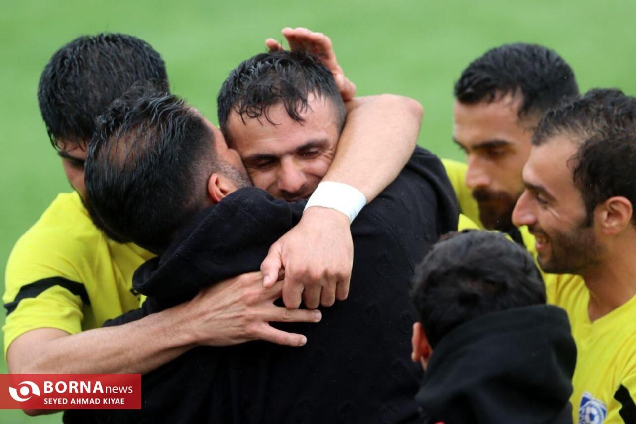 دیدار تیم های فوتبال سینا کلاچای _ شاهین خشکبیجار