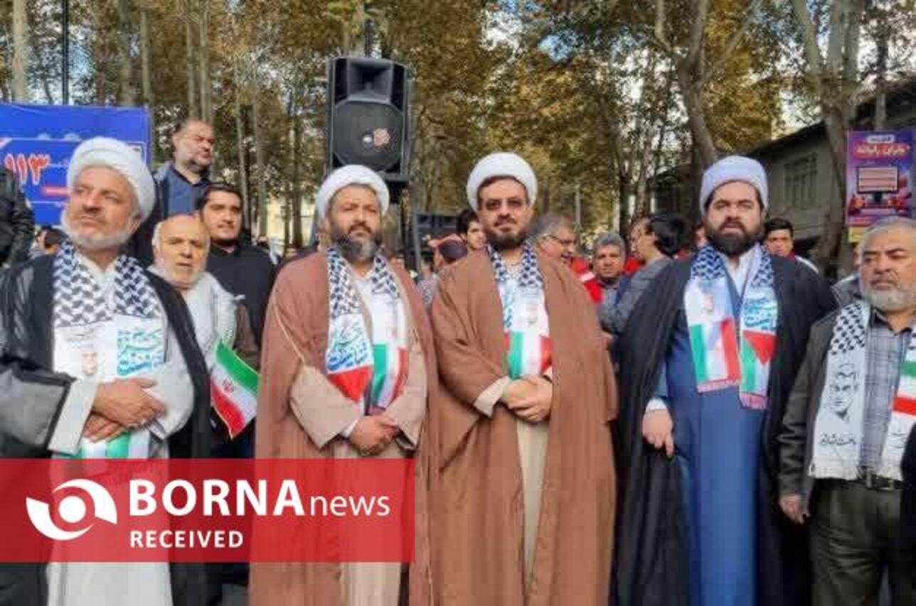 راهپیمایی یوم‌الله ۱۳ آبان شهر دماوند