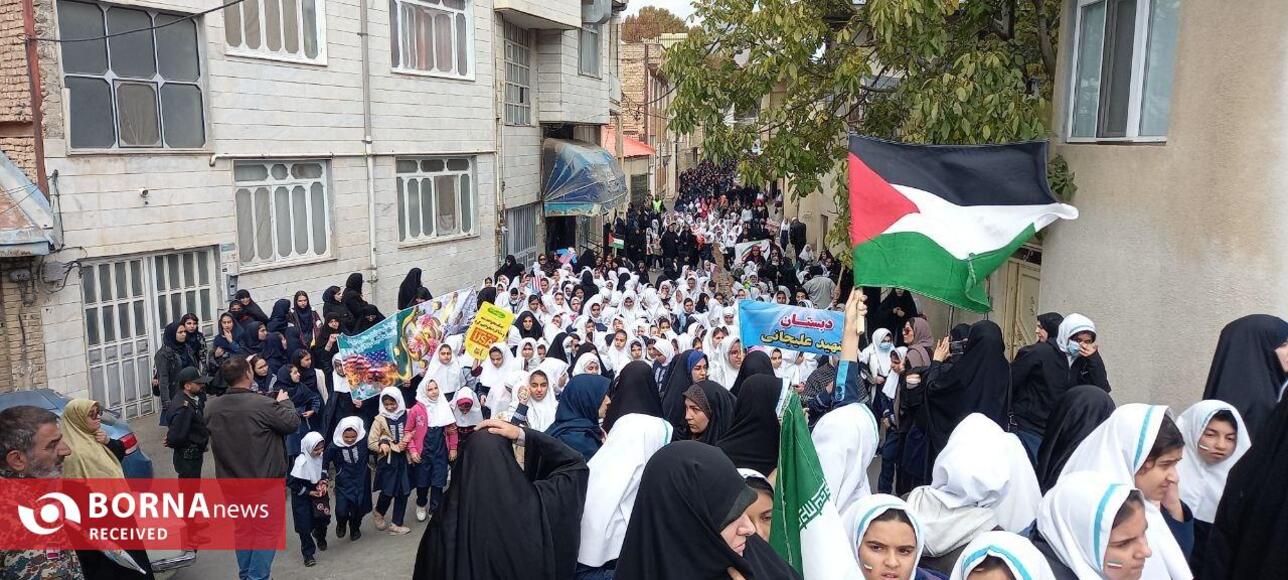 راهپیمایی یوم‌الله ۱۳ آبان شهر دماوند