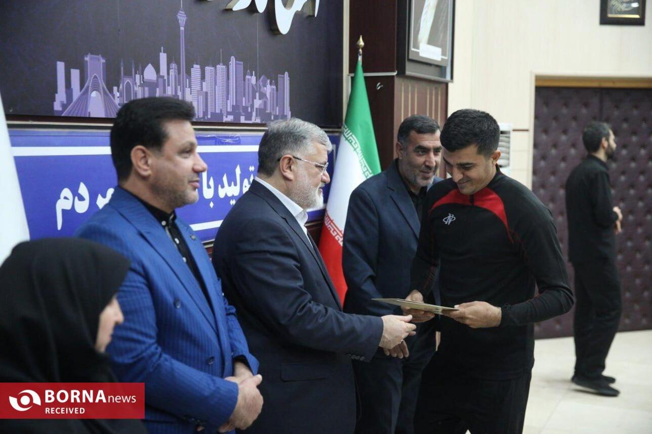 دیدار صمیمی ورزشکاران ناشنوای استان تهران با استاندار