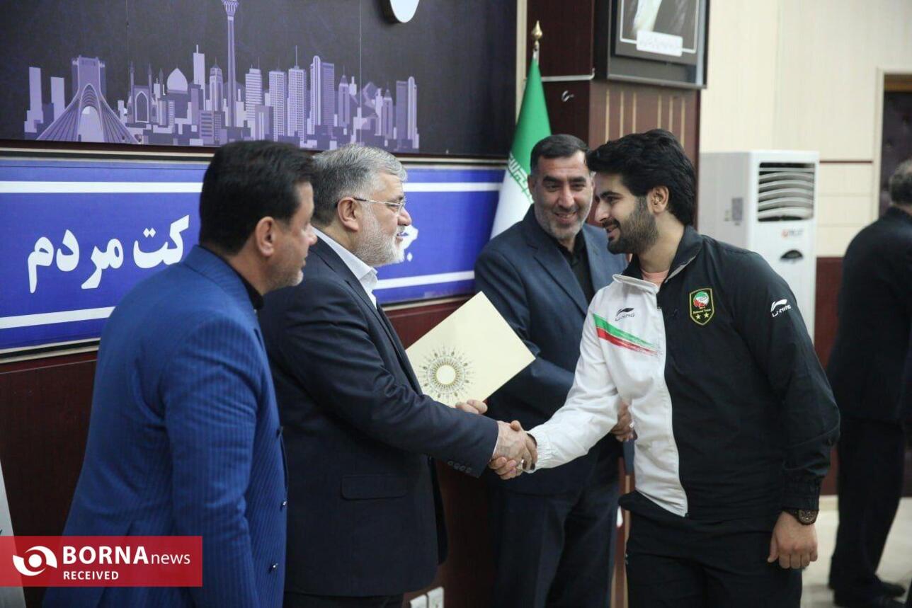 دیدار صمیمی ورزشکاران ناشنوای استان تهران با استاندار