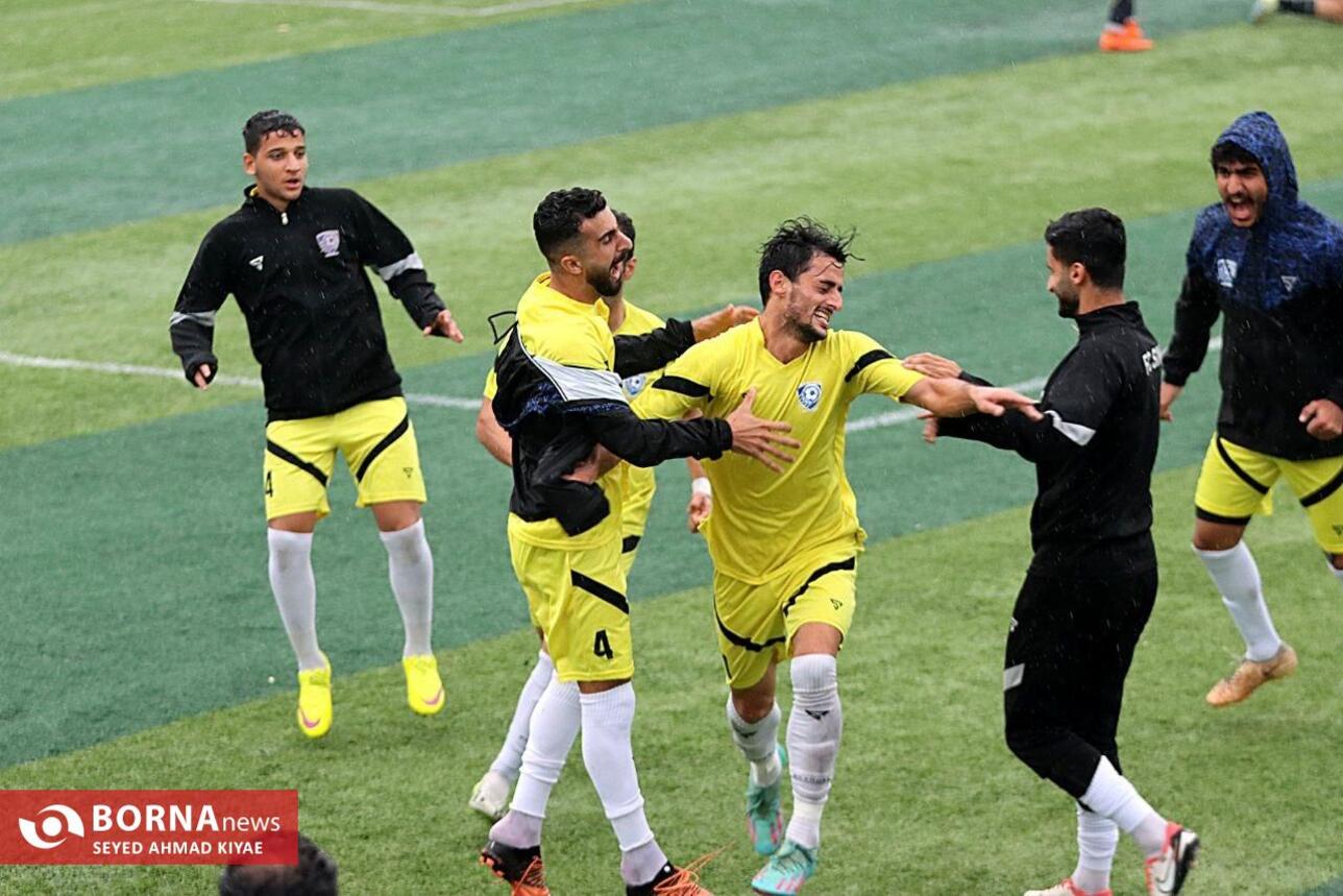 دیدار تیم های فوتبال سینا کلاچای _شهرداری بندرانزلی