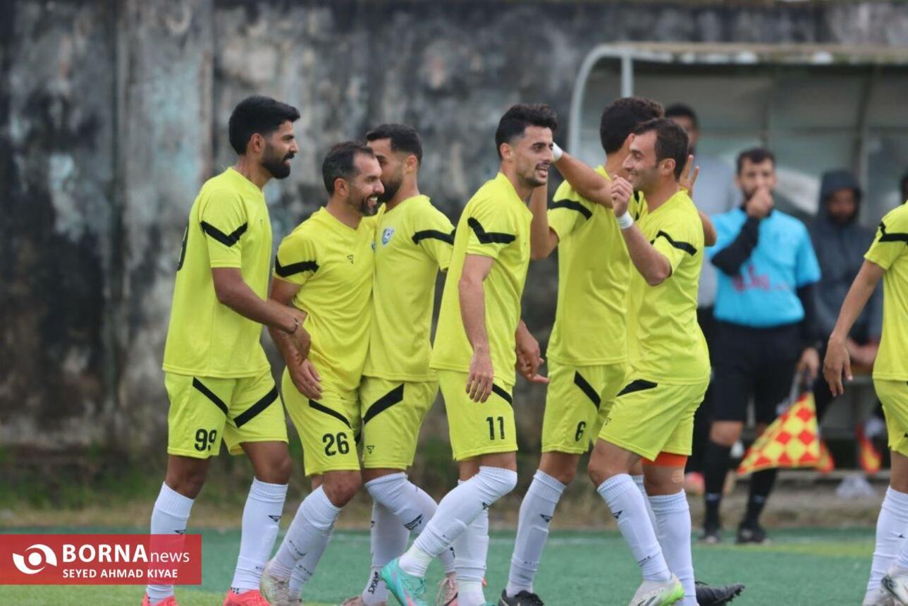 دیدار تیم های فوتبال سینا کلاچای _ پارس کیاشهر