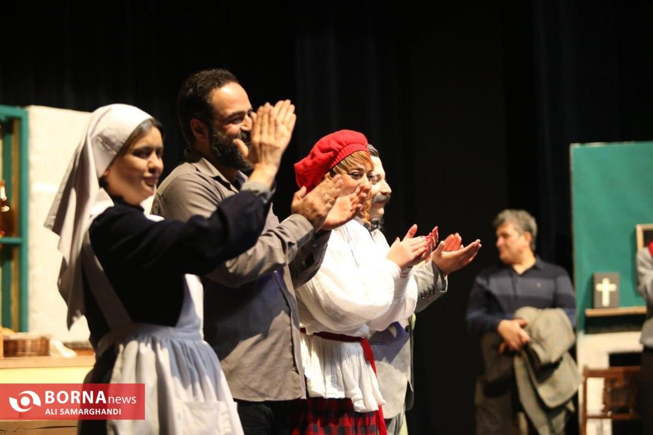 نمایش چلاق آینیشمان