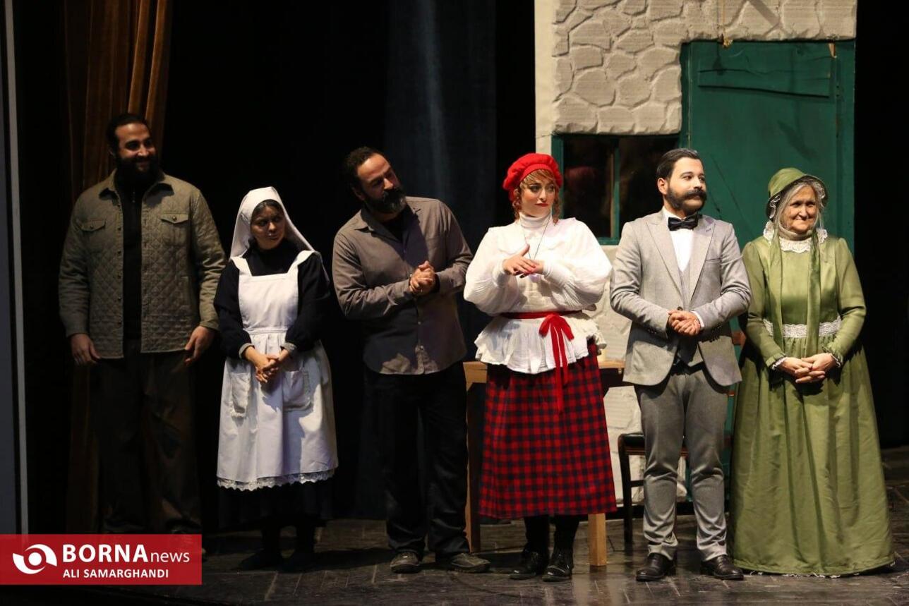 نمایش چلاق آینیشمان