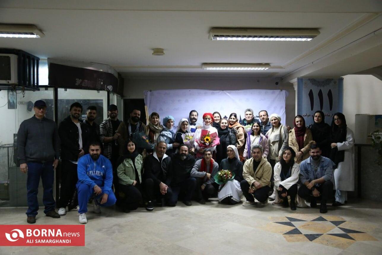 نمایش چلاق آینیشمان