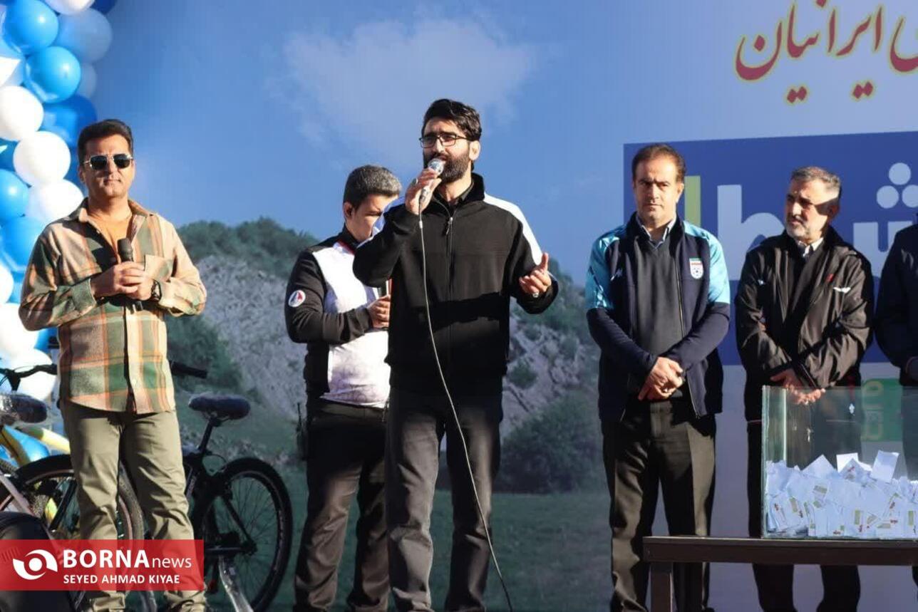 برگزاری همایش پیاده روی خانوادگی در سیاهکل