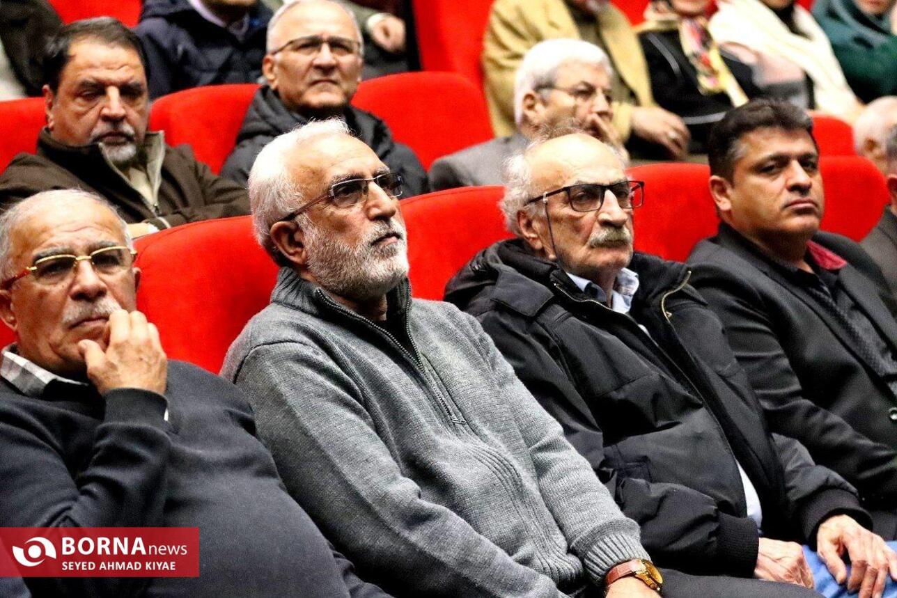 آیین تجلیل از بزرگان و تاریخ سازان فوتبال گیلان