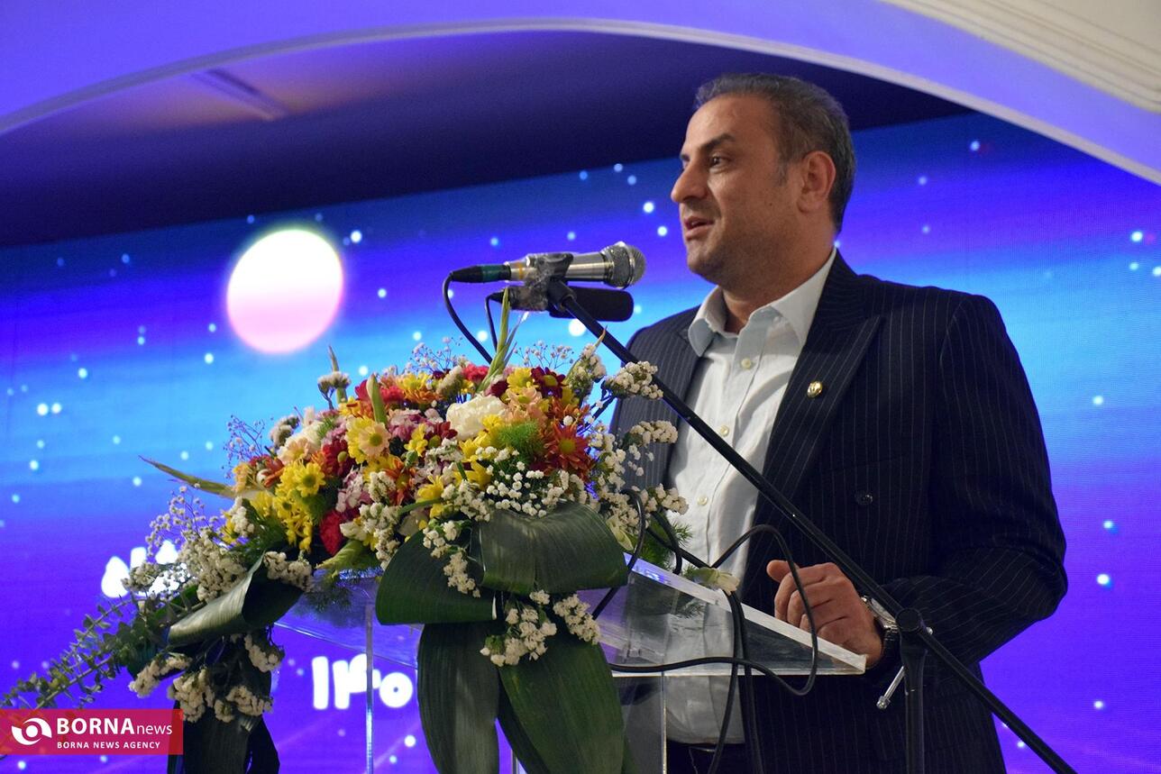 حضور سعید نصرالهی رئیس هیات کاراته استان در مراسم تجلیل از ورزشکاران استان کرمانشاه