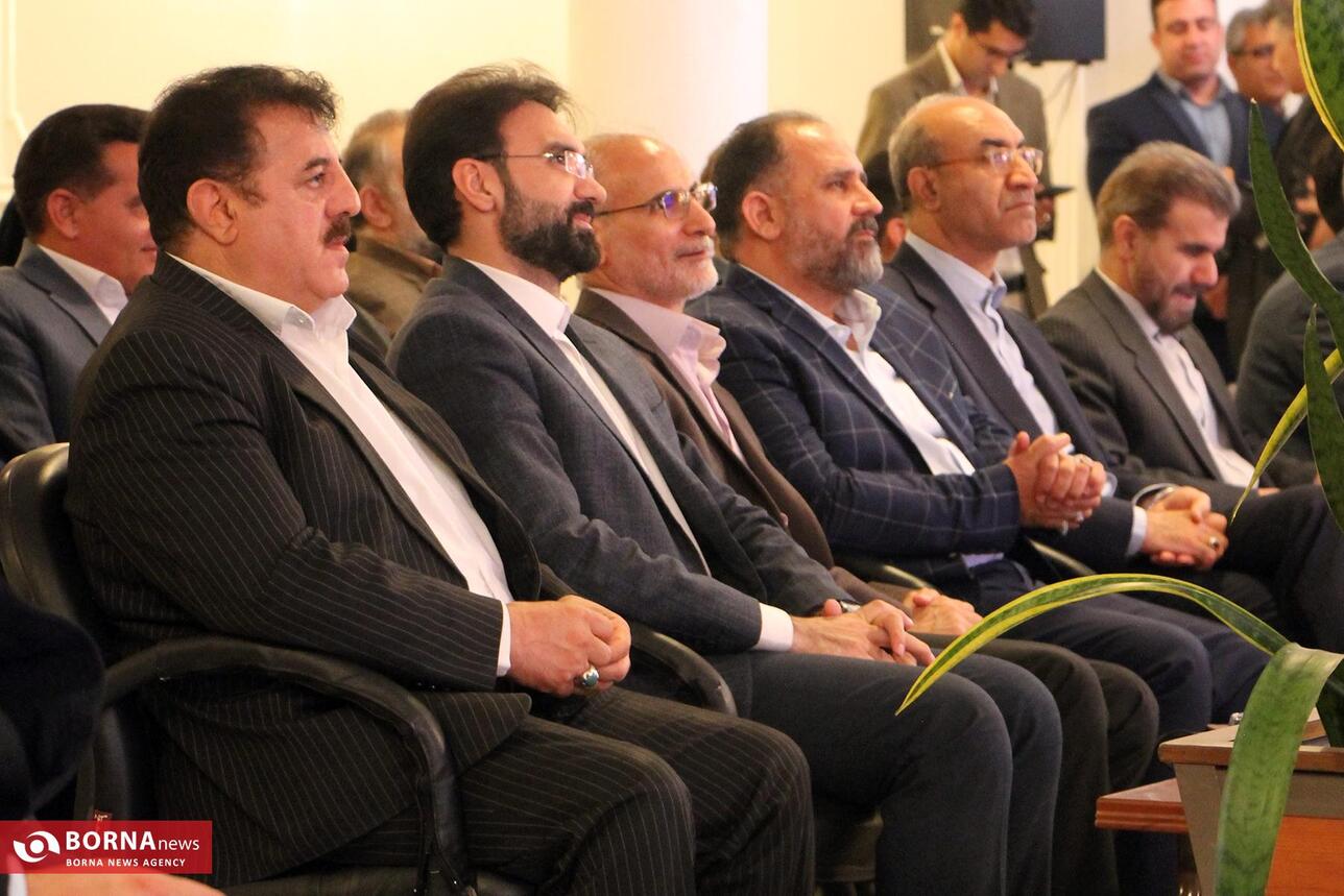 حضور وحید خسروی مدیرکل حوزه استاندار در مراسم تجلیل از ورزشکاران استان کرمانشاه