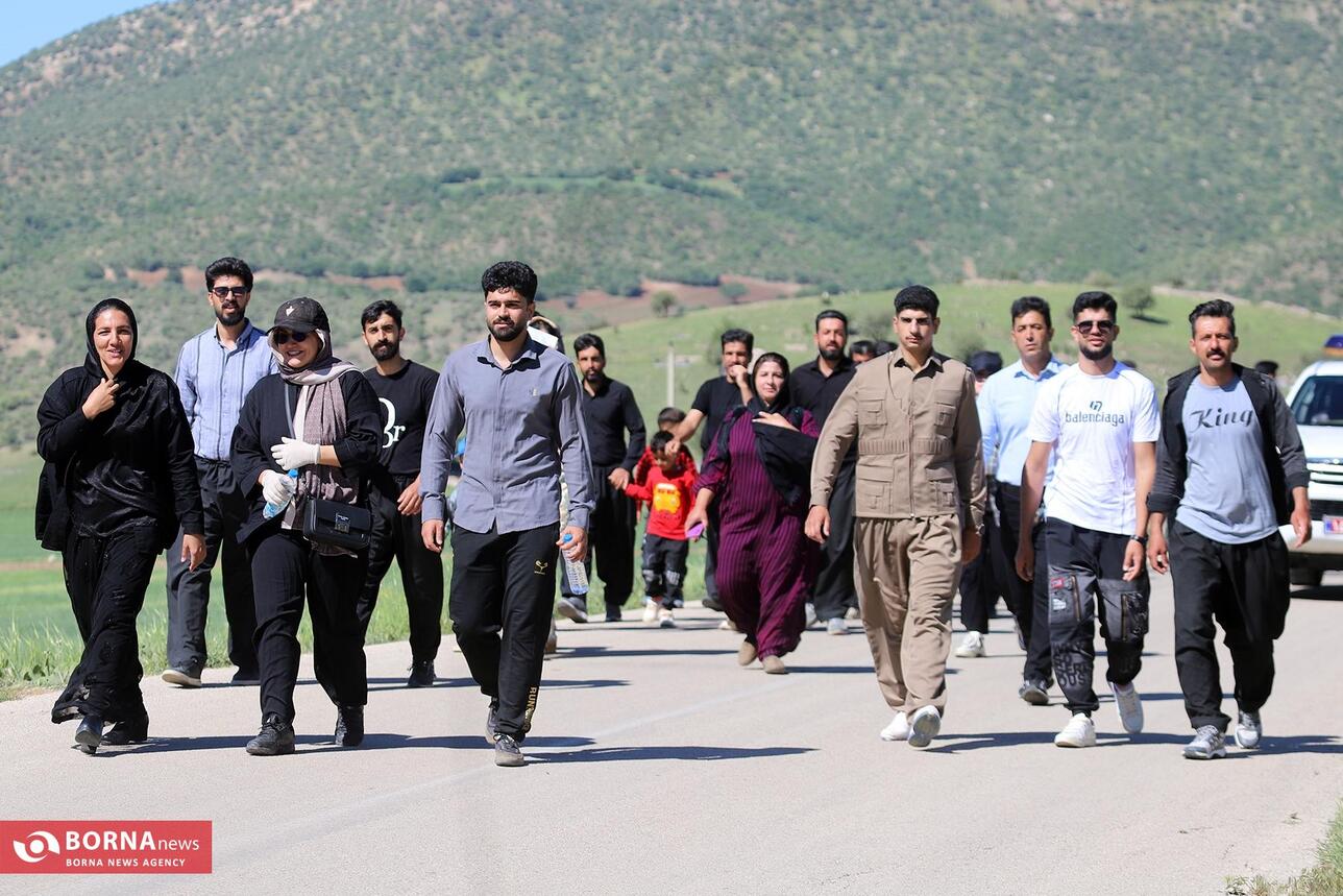 مراسم پیاده روی روستایی در کرمانشاه