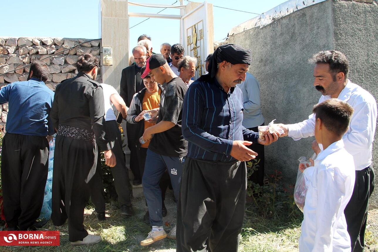 مراسم پیاده روی روستایی در کرمانشاه