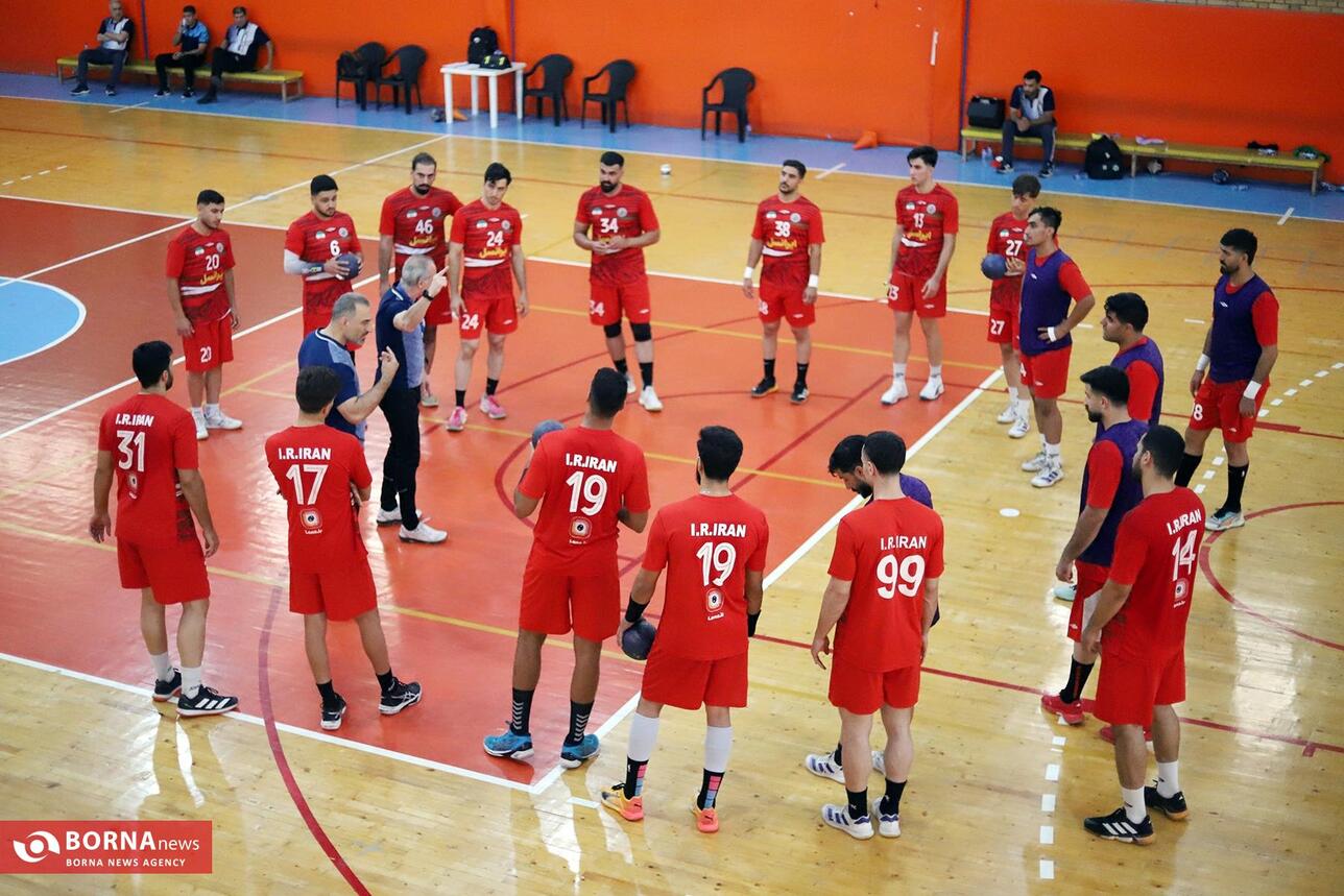 اردوی تیم ملی هندبال بزرگسالان در کرمانشاه در حال برگزاری است