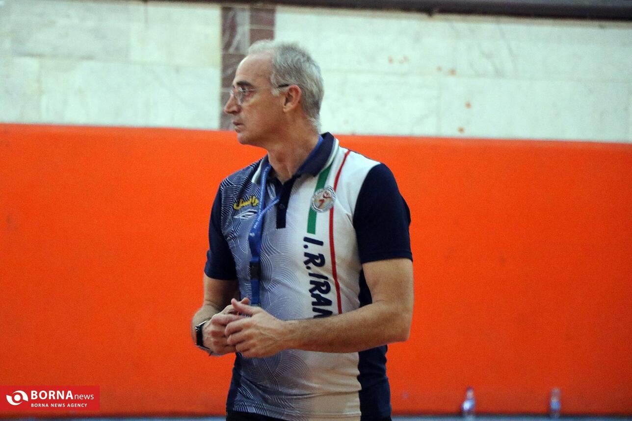 اردوی تیم ملی هندبال بزرگسالان در کرمانشاه در حال برگزاری است