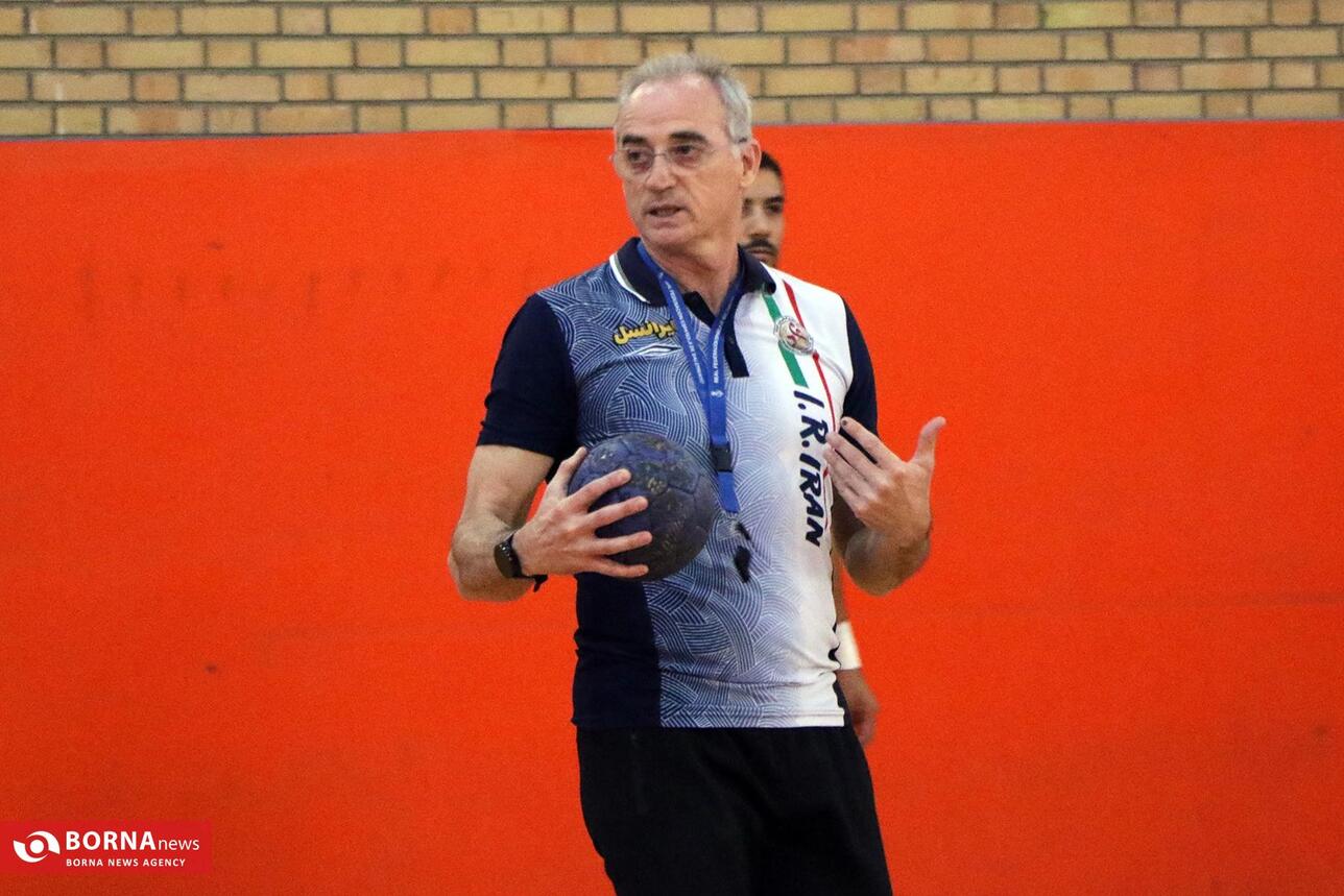 اردوی تیم ملی هندبال بزرگسالان در کرمانشاه در حال برگزاری است