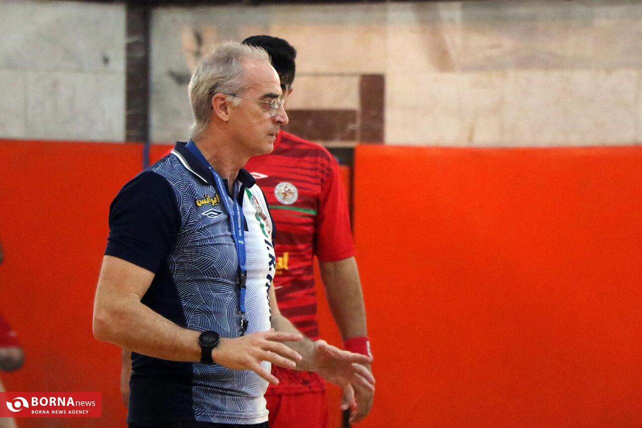 اردوی تیم ملی هندبال بزرگسالان در کرمانشاه در حال برگزاری است