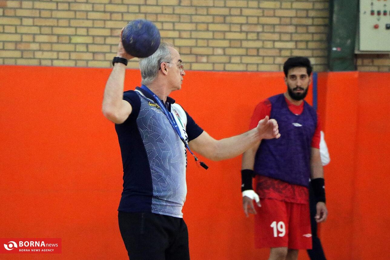 اردوی تیم ملی هندبال بزرگسالان در کرمانشاه در حال برگزاری است