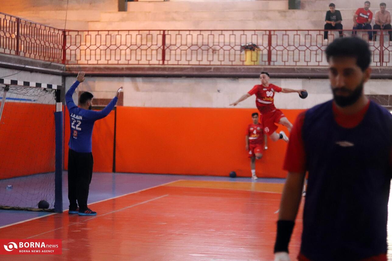 اردوی تیم ملی هندبال بزرگسالان در کرمانشاه در حال برگزاری است