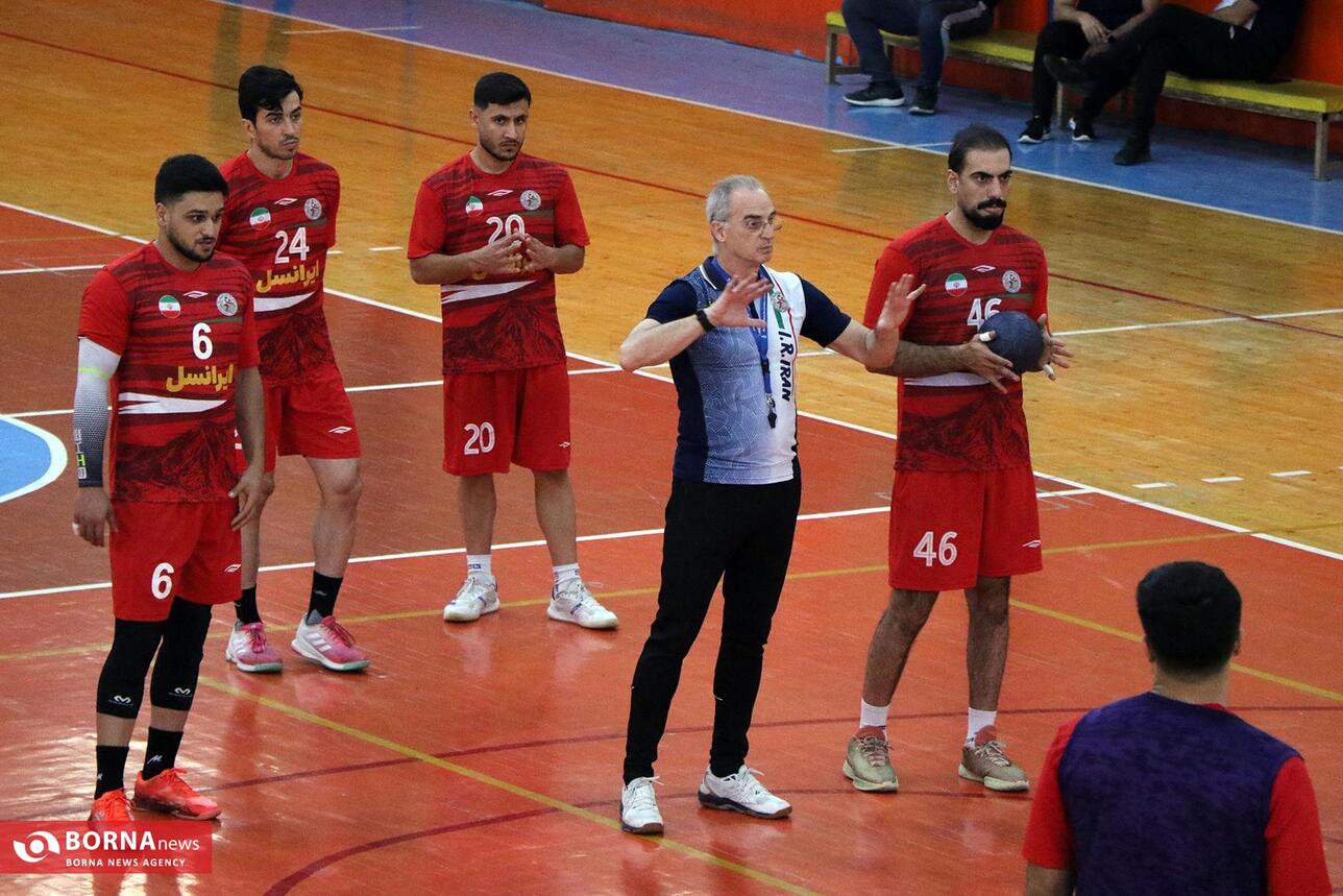 اردوی تیم ملی هندبال بزرگسالان در کرمانشاه در حال برگزاری است