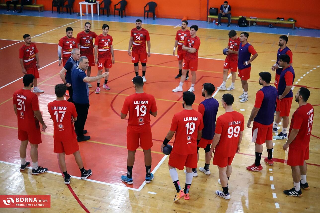 اردوی تیم ملی هندبال بزرگسالان در کرمانشاه در حال برگزاری است