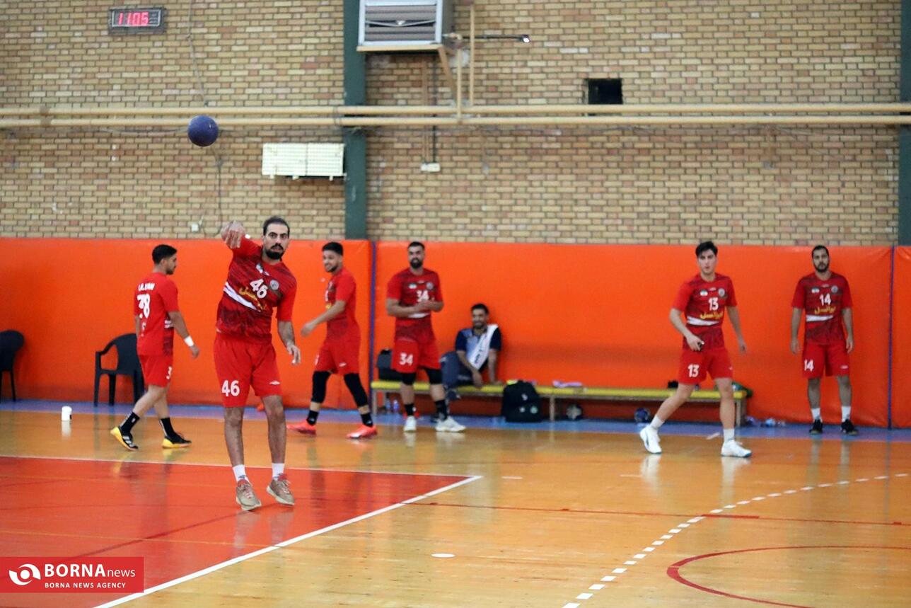 اردوی تیم ملی هندبال بزرگسالان در کرمانشاه در حال برگزاری است