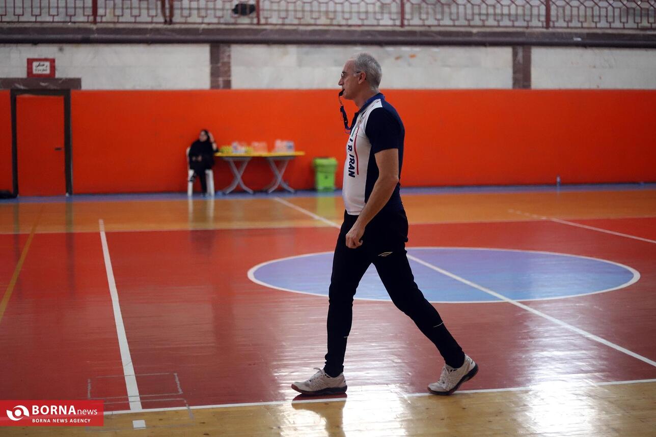 اردوی تیم ملی هندبال بزرگسالان در کرمانشاه در حال برگزاری است