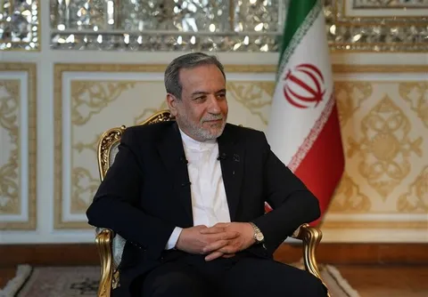 عراقچی: خبرنگاران در شکل‌گیری فهم درست از تحولات جهان و جایگاه ایران نقشی ارزشمند دارند