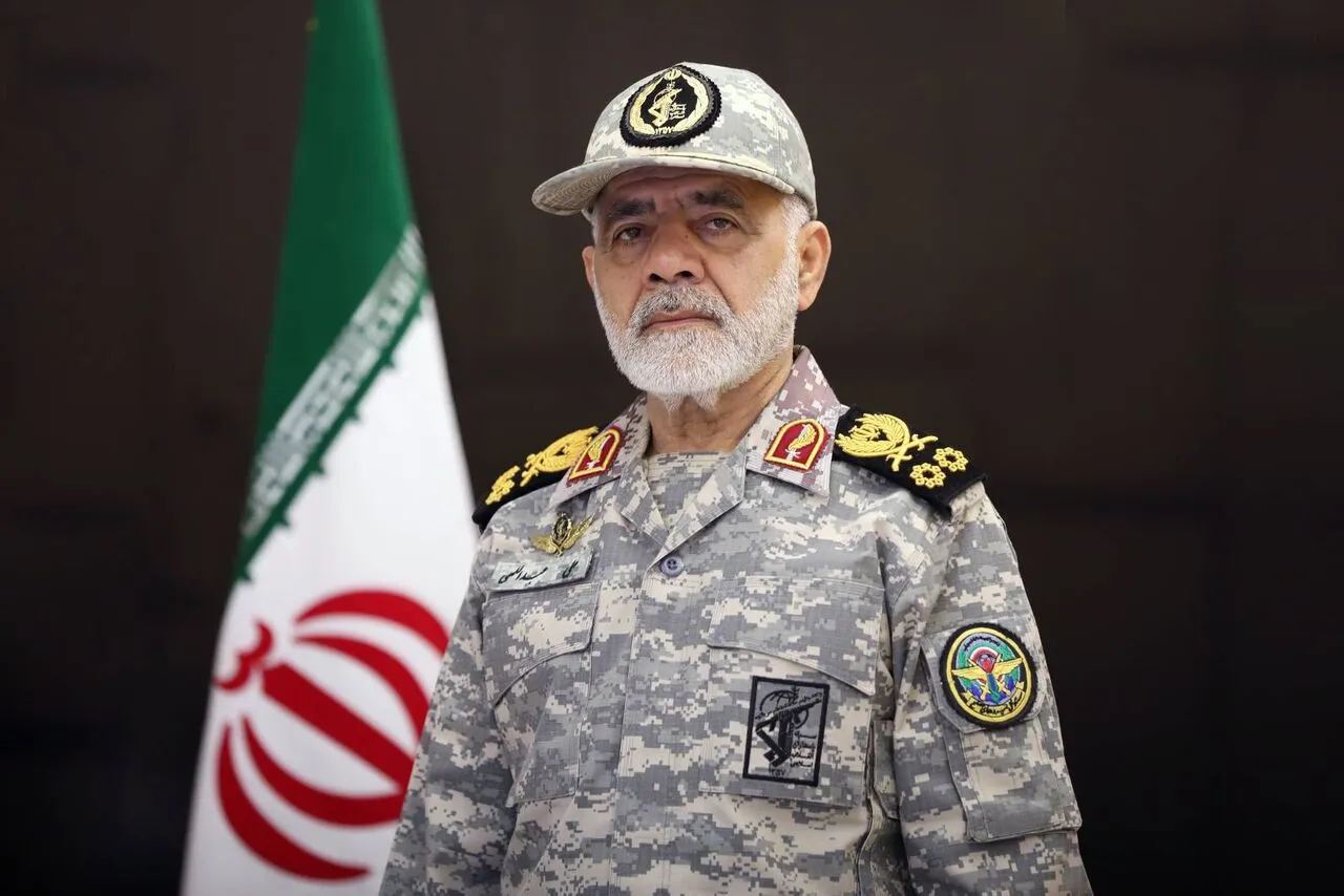 سرلشکر عبداللهی: آتش هرجنگ جدیدی علیه ایران دامن همه را می‌گیرد