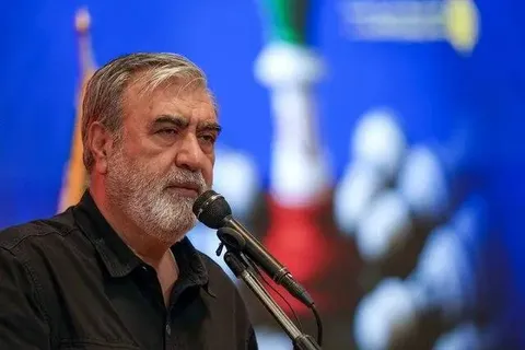 تردید ترامپ به دلیل ترس از پاسخ قاطع نیروهای مسلح و اتحاد مردم ایران است